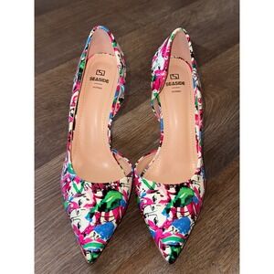 Seaside Woman Pointed Toe Heels Abstract Faces Print Gold Block Heels Size 39